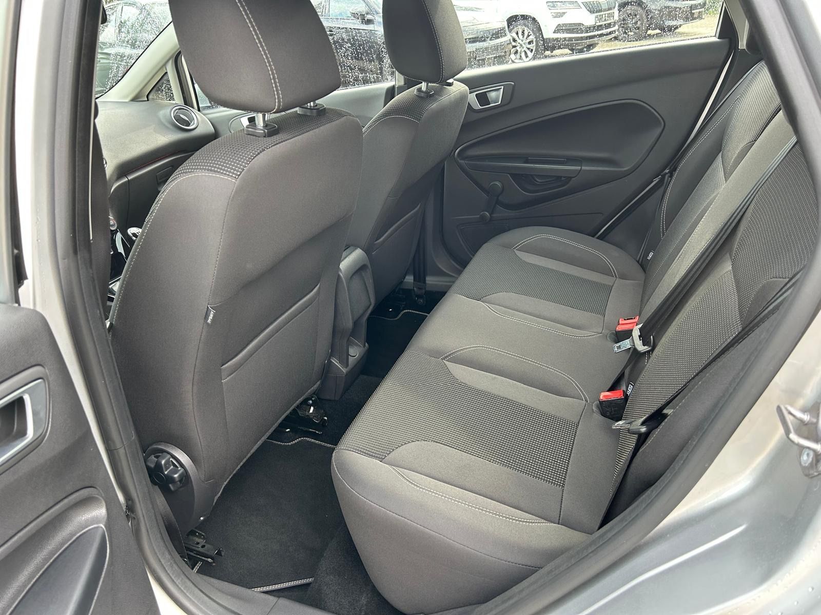 Fahrzeugabbildung Ford Fiesta Titanium