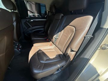 Audi Q7 - 9