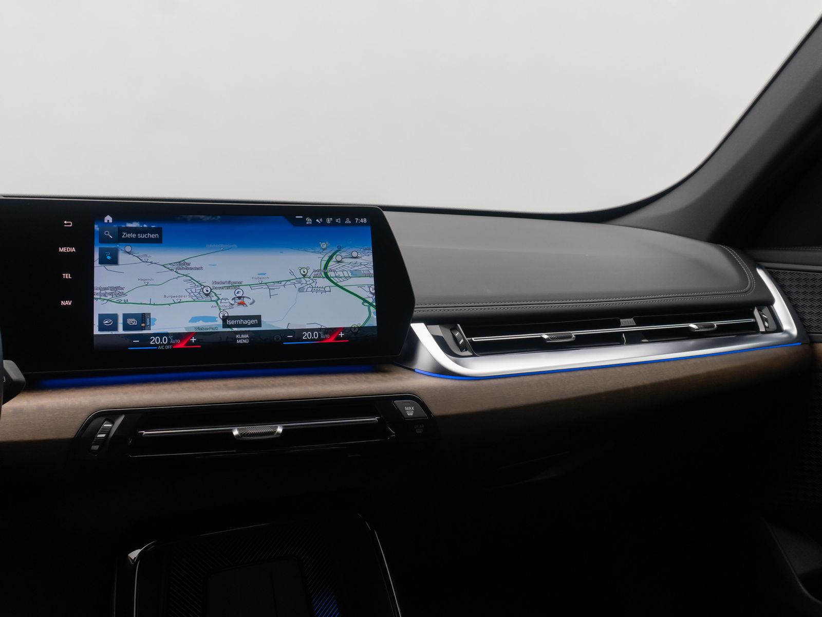 Fahrzeugabbildung BMW iX1 xD30 M Sport HUD DAB AHK 360&deg; CockpitPro 18"