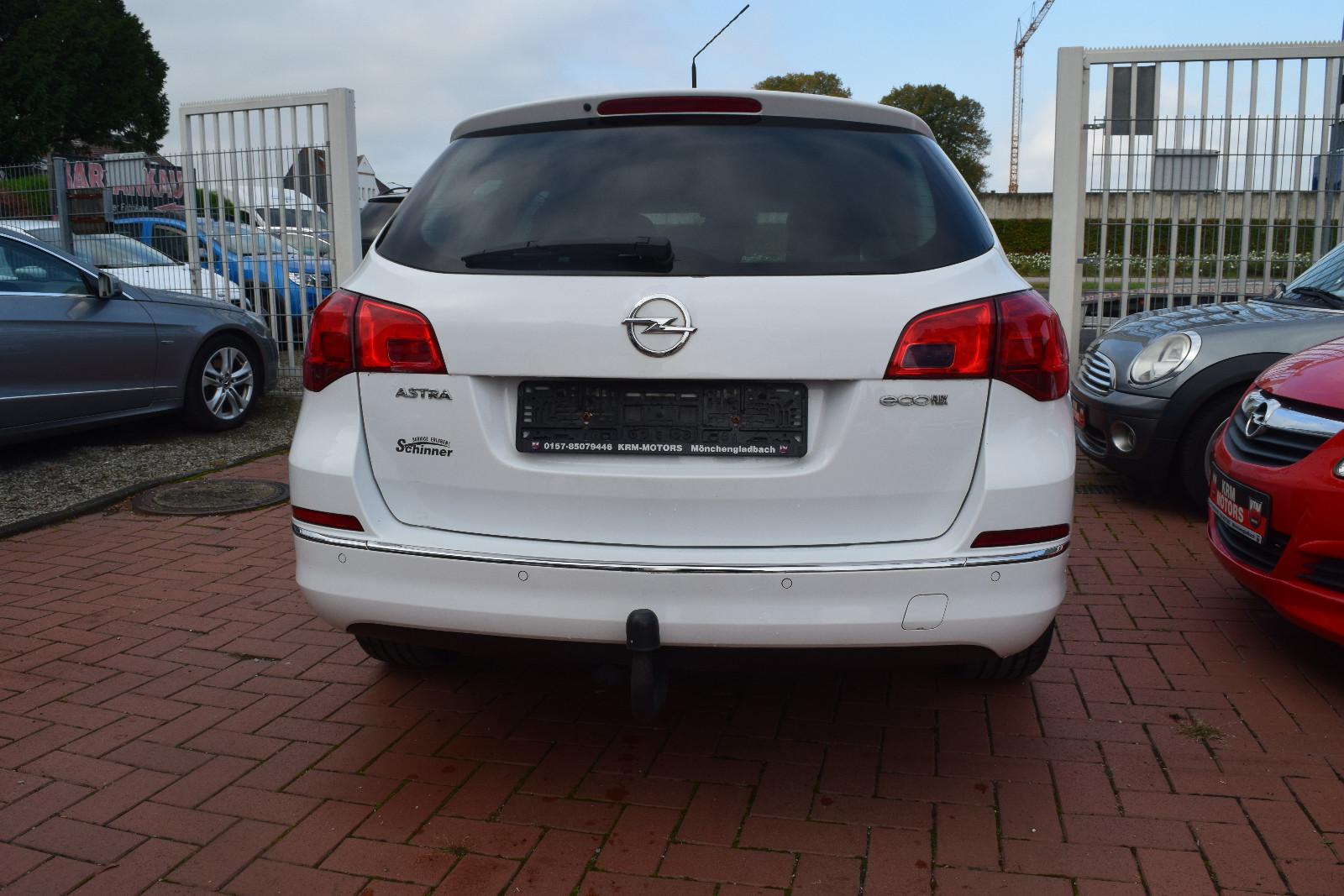Opel Astra 2014 — photo 6