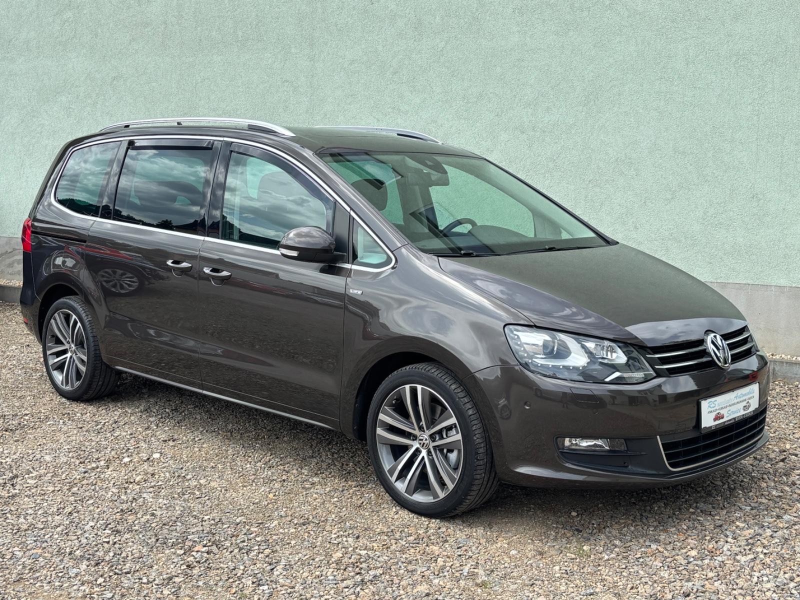 Volkswagen Sharan*DSG*Pano*Kamera*Navi*AHK*el.Schiebetüren