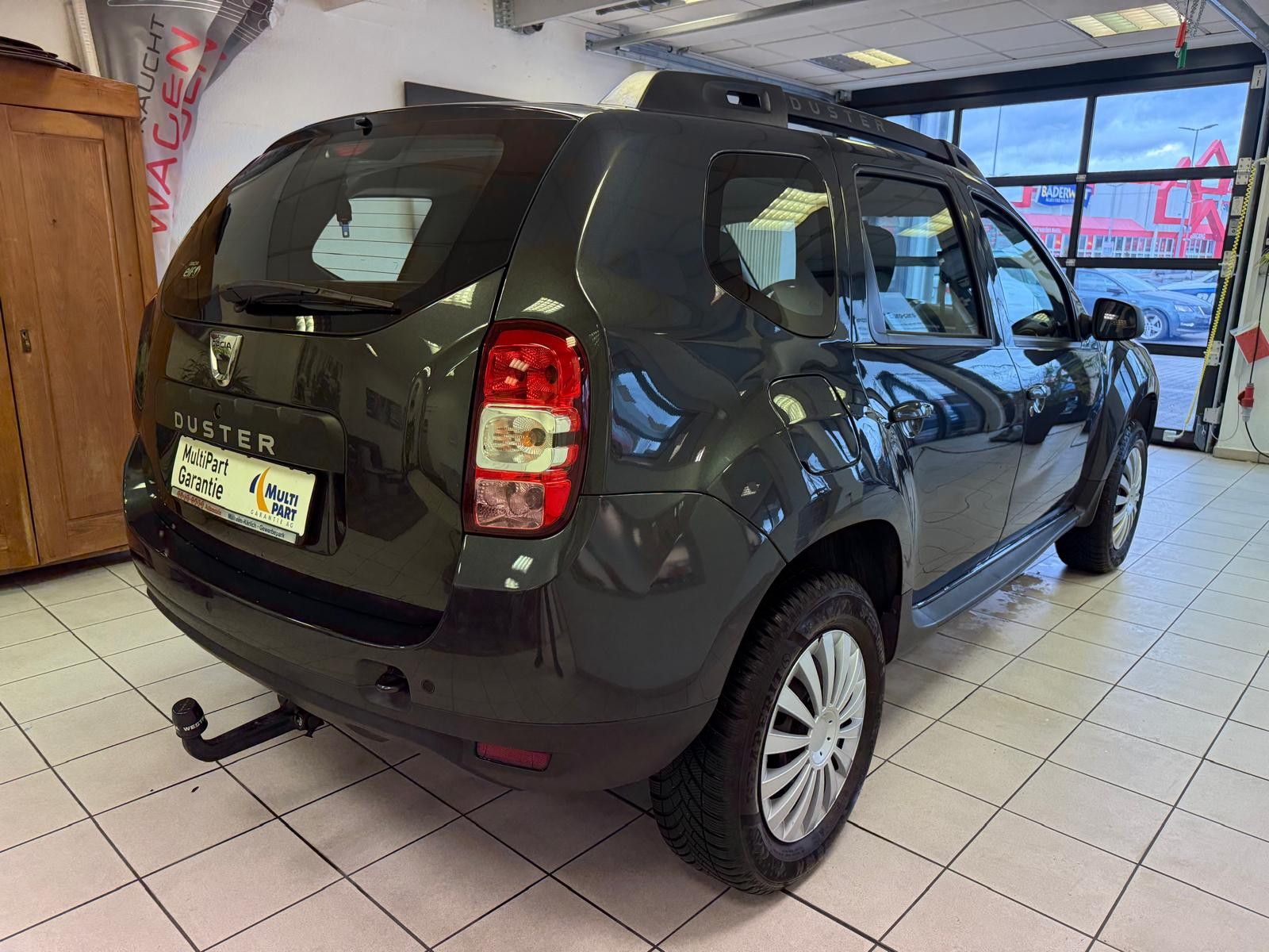 Fahrzeugabbildung Dacia Duster I Laureate /8.FACH BEREIFT/NAVI/KLIMA/AHK