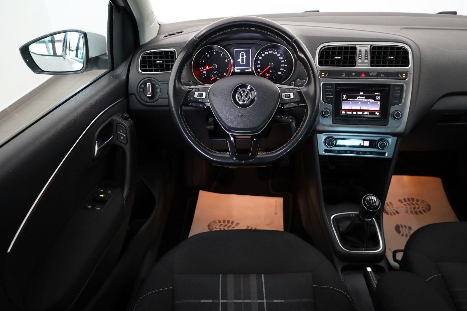Fahrzeugabbildung Volkswagen Polo V Lounge SH,PDC,Climatronic,SR+WR