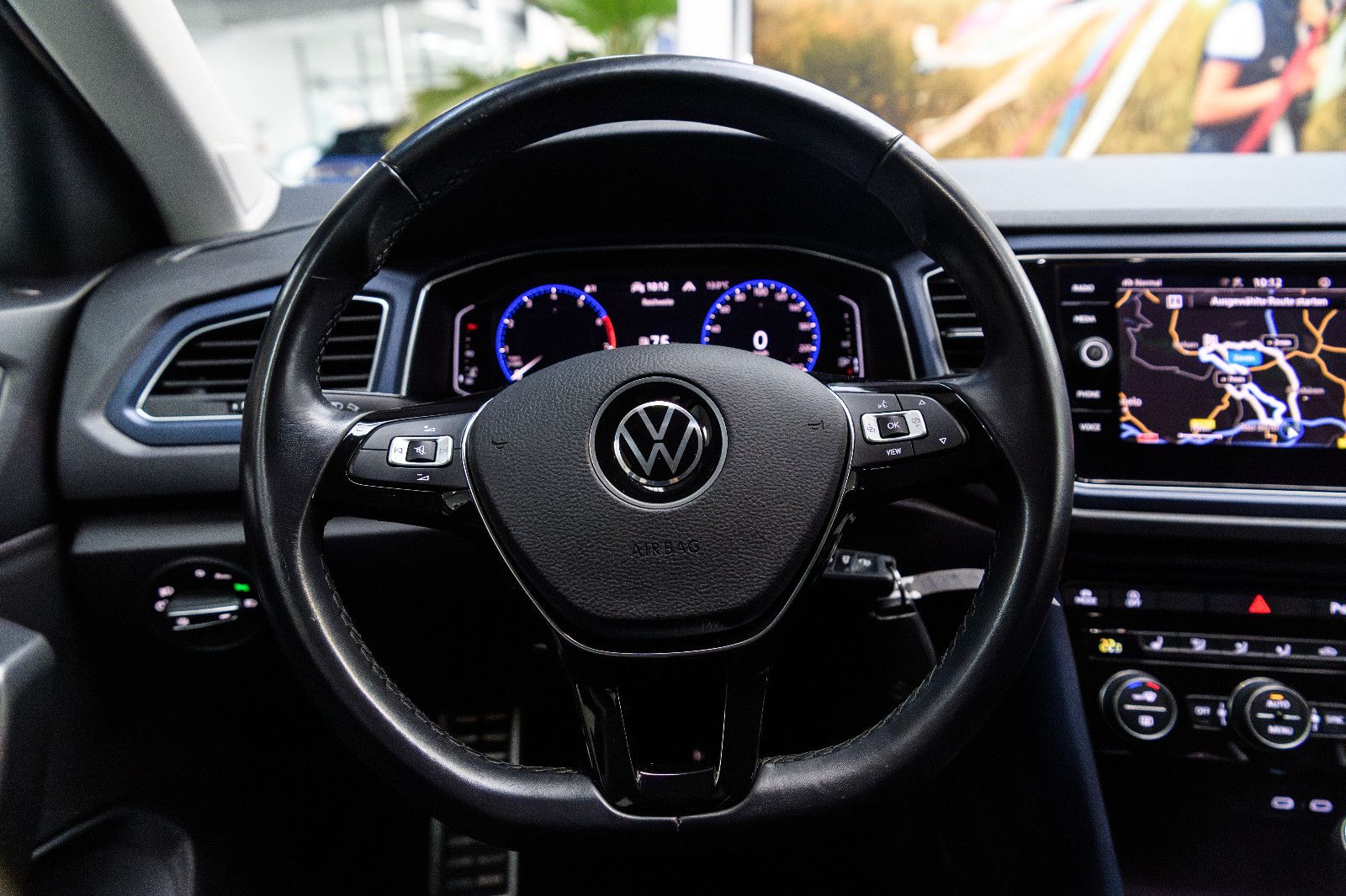 Fahrzeugabbildung Volkswagen T-Roc 1,5 United+LM+SH+PDC+Drive Mode+Digi Cockp