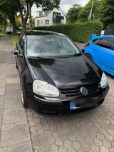 Volkswagen Golf 5 1.9 TDI TÜV und Inspektion frisch - Volkswagen Golf aus 2005: TDI