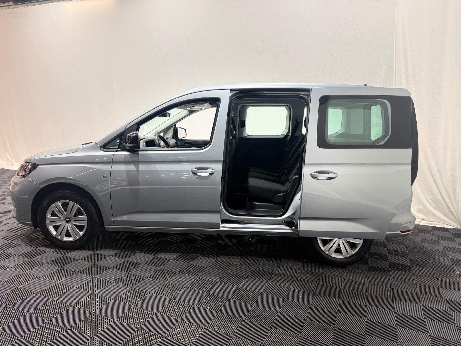 Fahrzeugabbildung Volkswagen DSG-Family-5Si-AppCon-RFK