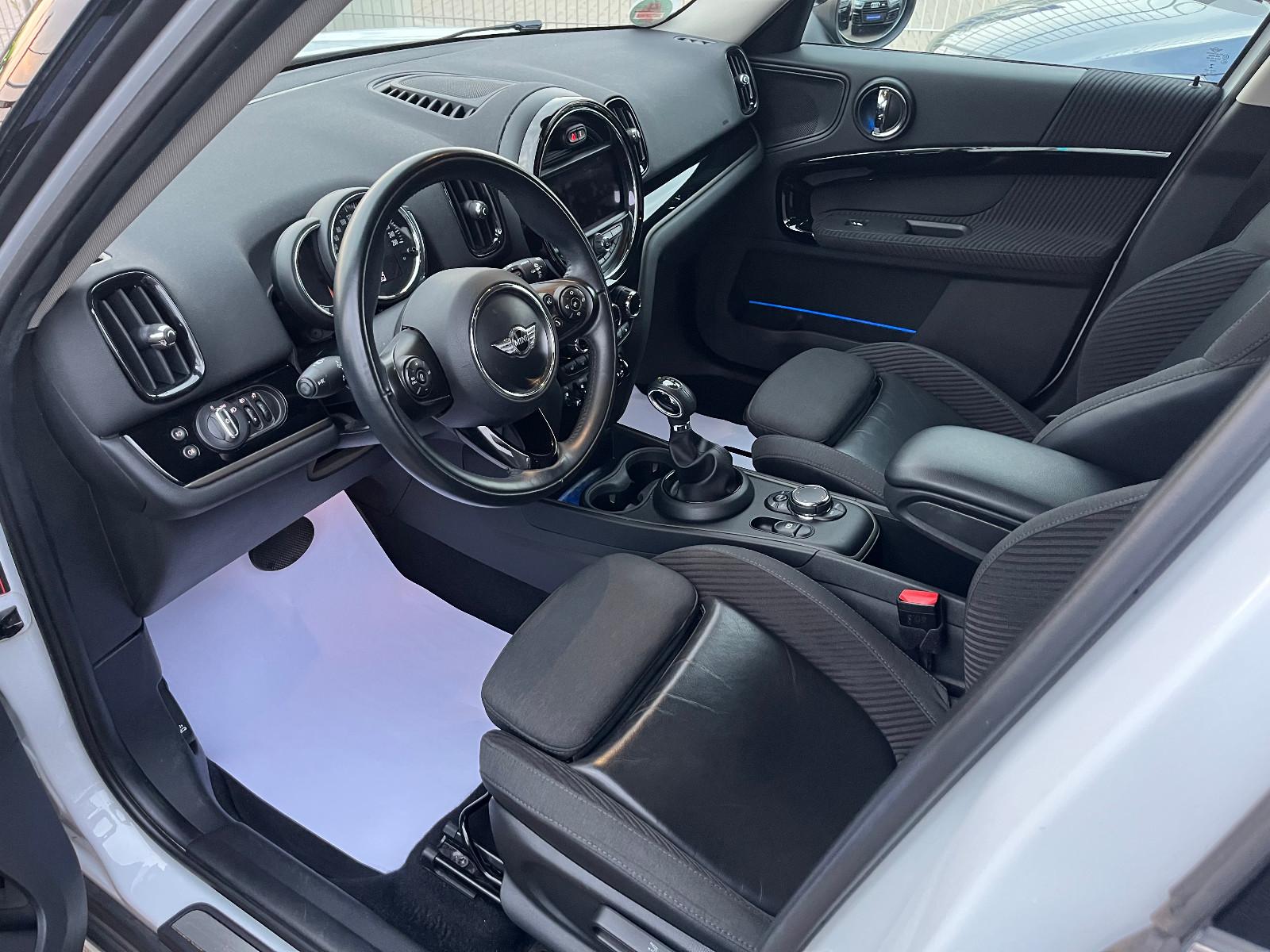 MINI COUNTRYMAN S Cooper,LED,Navi,Auto,Alu,Keyless g