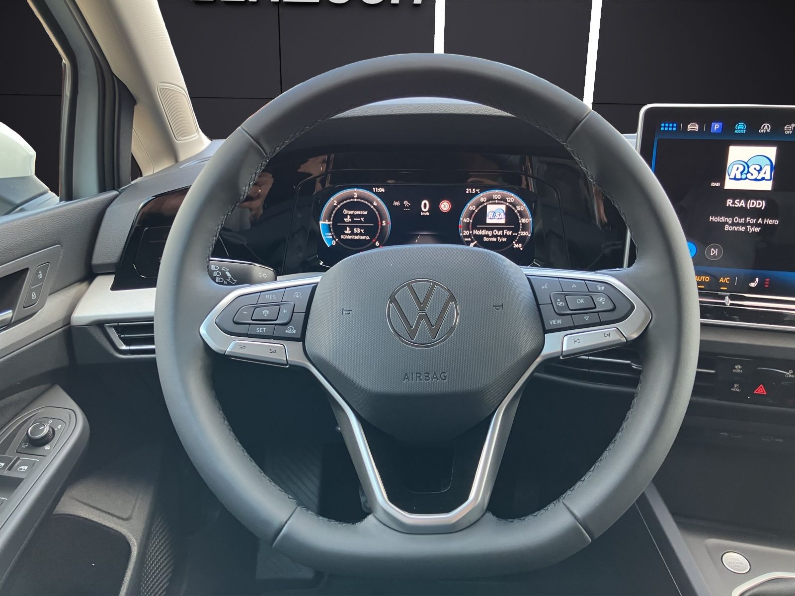 Fahrzeugabbildung Volkswagen Golf VIII TDI Life LED ACC RFK