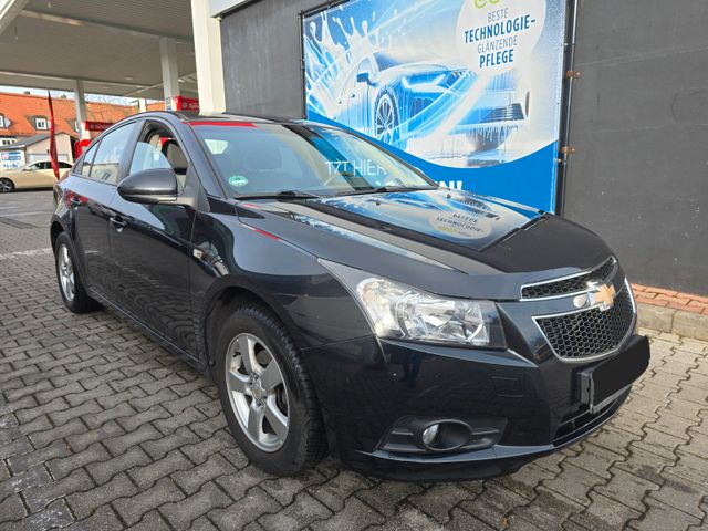 Chevrolet Cruze LT * AUTOMATIK * 8xALU * PDC * NAVI *IM KA