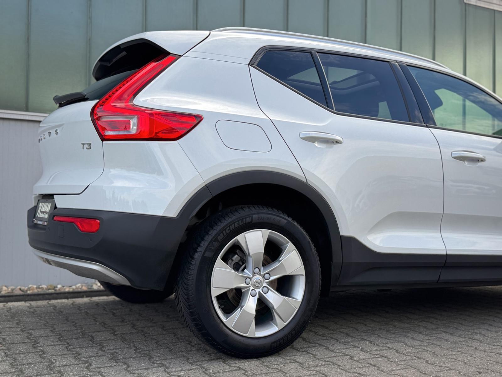 Volvo XC40 1.5T3 Momentum Pro *ASSIST|PANO|NAVI|HIFI*
