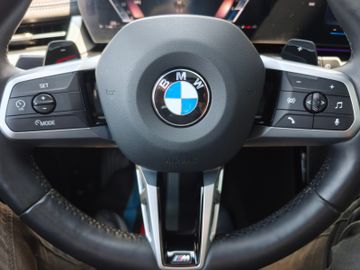 BMW 223 i xDrive*M-Sport*AHK*LED*Pano*Navi*Kamera*