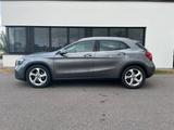 Mercedes-Benz GLA 180 Urban*LED*Teilleder*Komfort*Klima*Navi - Mercedes-Benz GLA 180: Automatik