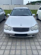 Mercedes-Benz 200 - Mercedes-Benz 200 aus 2003