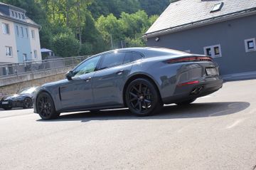 Porsche Panamera 4 E-Hybrid*21"SportDesign,ACC,BOSE,PANO