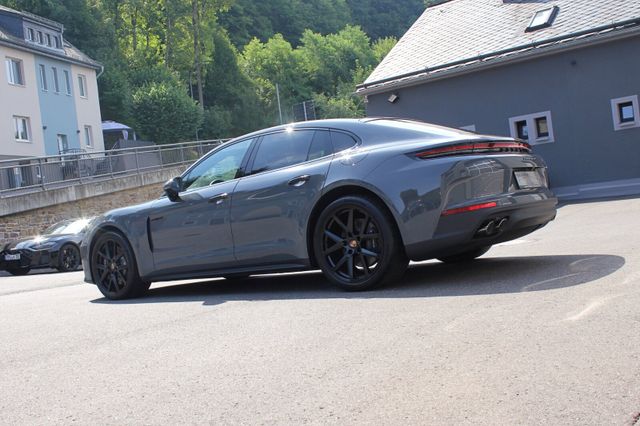 Porsche Panamera 4 E-Hybrid*21"SportDesign,ACC,BOSE,PANO