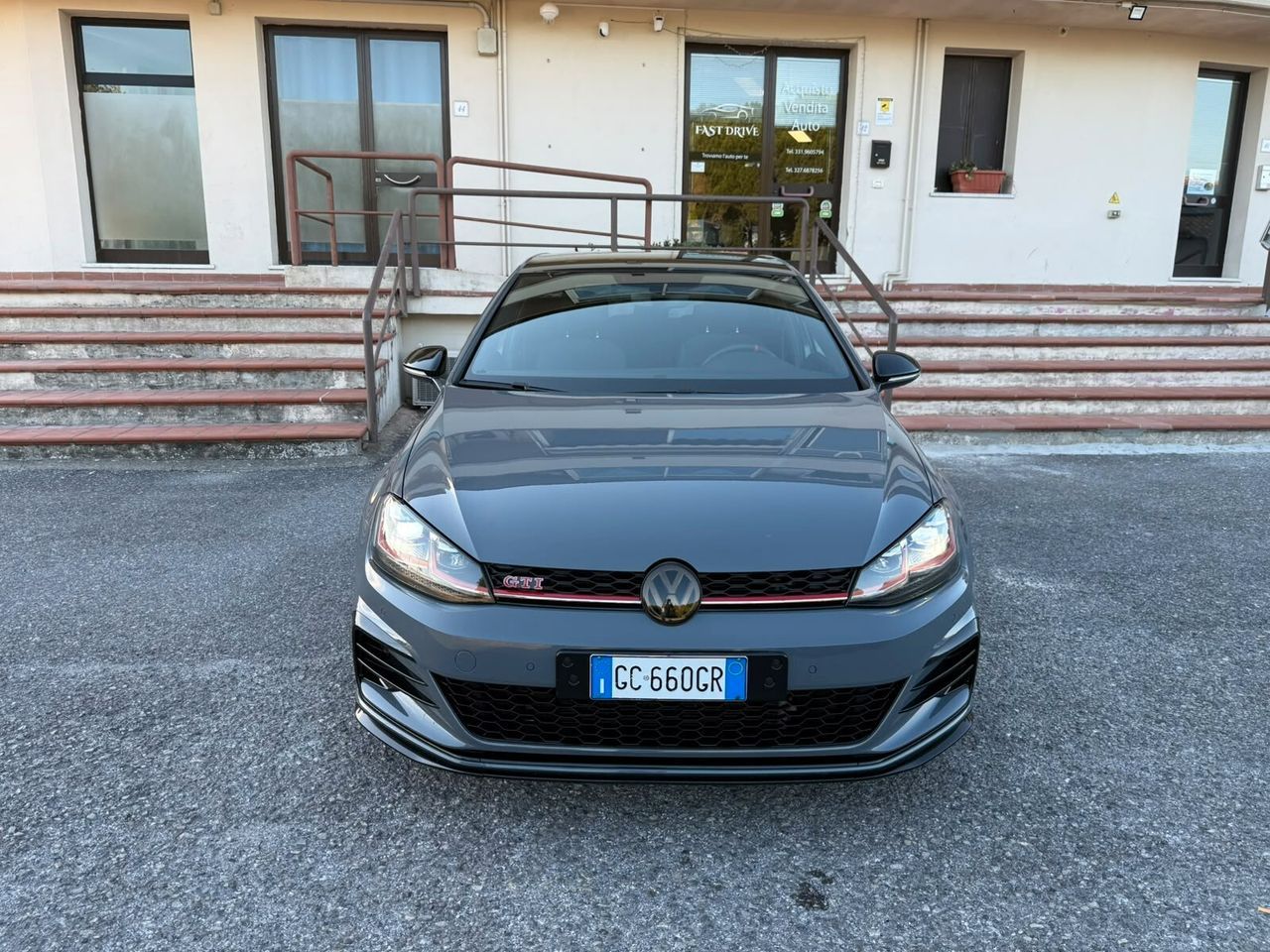 Volkswagen Golf GTI 2.0 TSI TCR DSG 5p. BlueMoti imagem 2