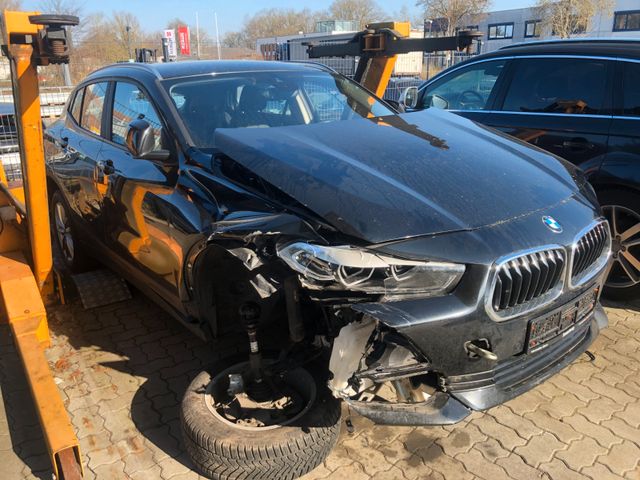 BMW X2 sDrive 20 i Advantage Unfall