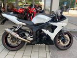 Yamaha YFZR6