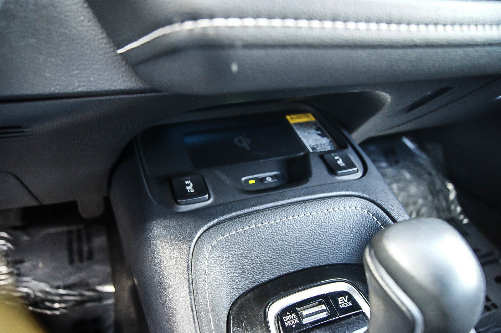 Fahrzeugabbildung Toyota Corolla 1.8 Hybrid  Club LED NAVI ACC KAMERA DAB