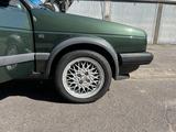 Volkswagen Golf 2GT Special / Pirelli - Volkswagen Golf: Grün, Schiebedach