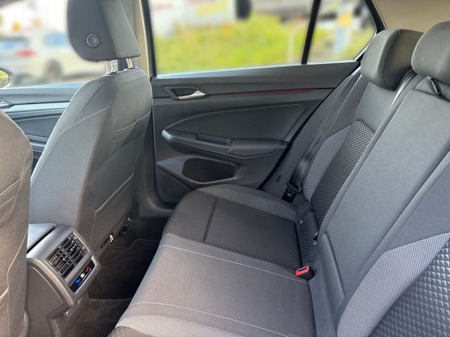 Golf VIII 2.0 TDI DSG ACTIVE MATRIX+HUD+PANO+ACC