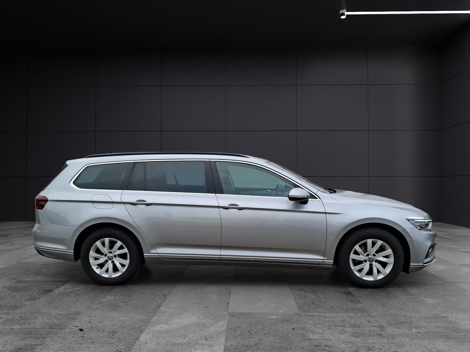 Fahrzeugabbildung Volkswagen Passat Variant TDI Business Matrix Navi ACC RFK