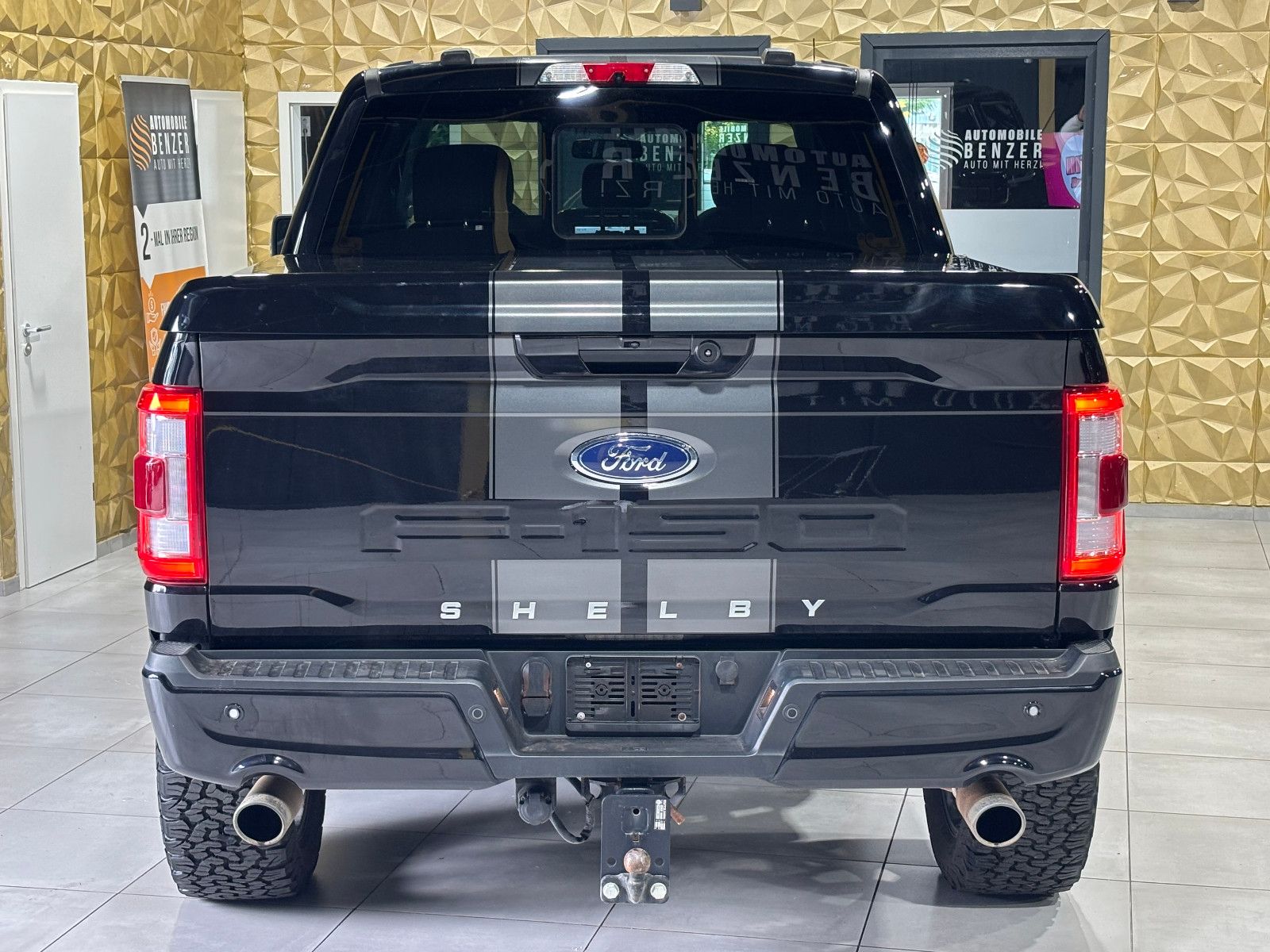 Fahrzeugabbildung Ford F 150 Shelby/785hp supercharger/EU-MODELL/1-HAND