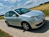 Volkswagen VW Polo 9N3 BlueMotion AHK Service+HU neu - Volkswagen Polo aus 2009: Bluemotion
