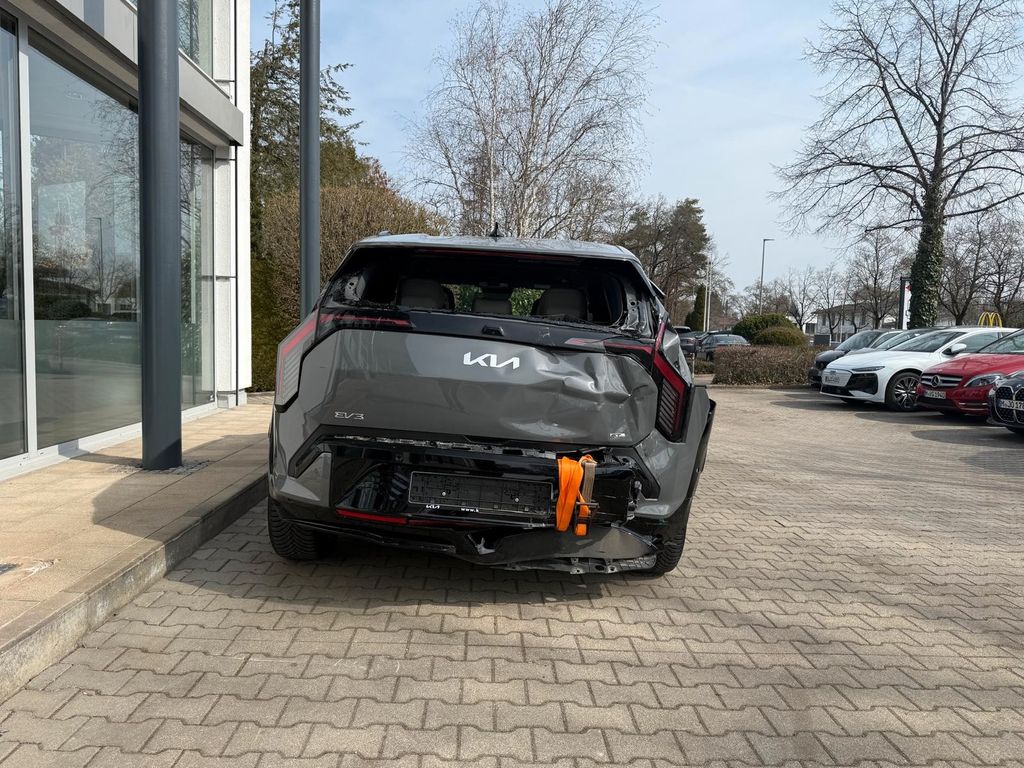 KIA EV3 150 kW GT-line/ KOMFORT / DRIVE WISE PRO KIA EV3 150 kW GT-line/ KOMFORT / DRIVE WISE PRO