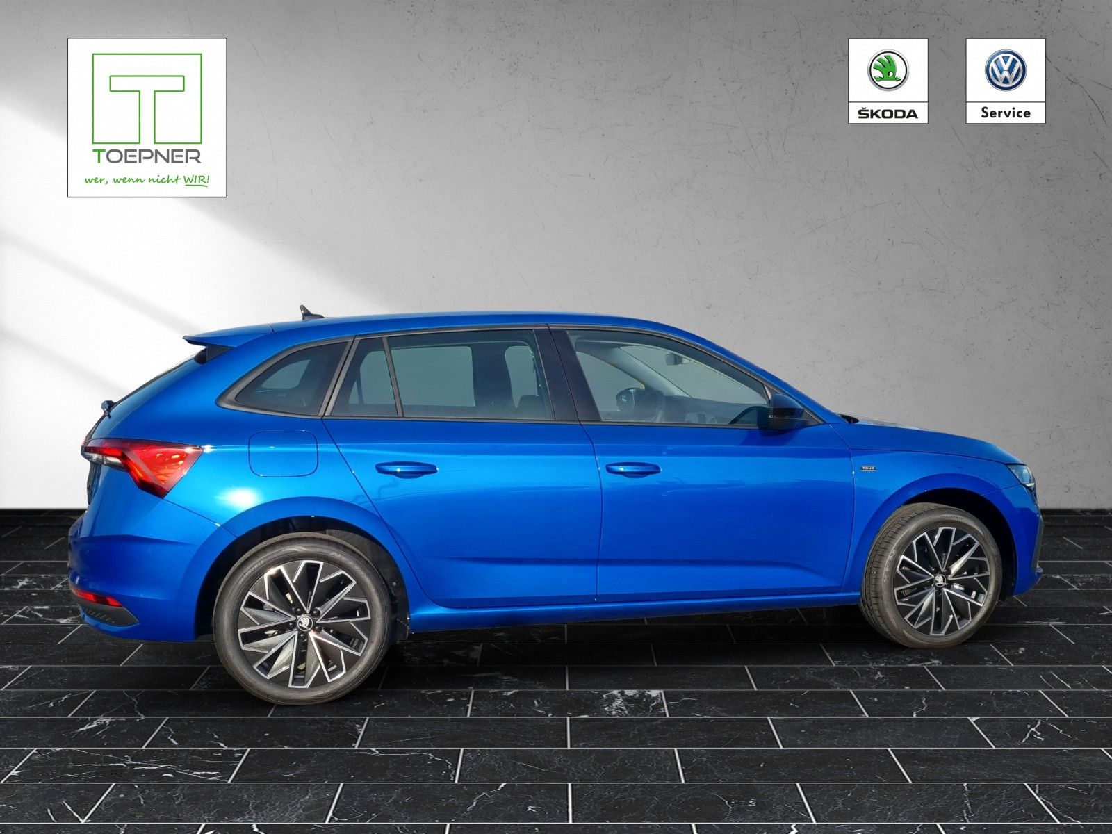 Fahrzeugabbildung SKODA Scala Tour 1,0 TSI DSG Black Image SimplyClever