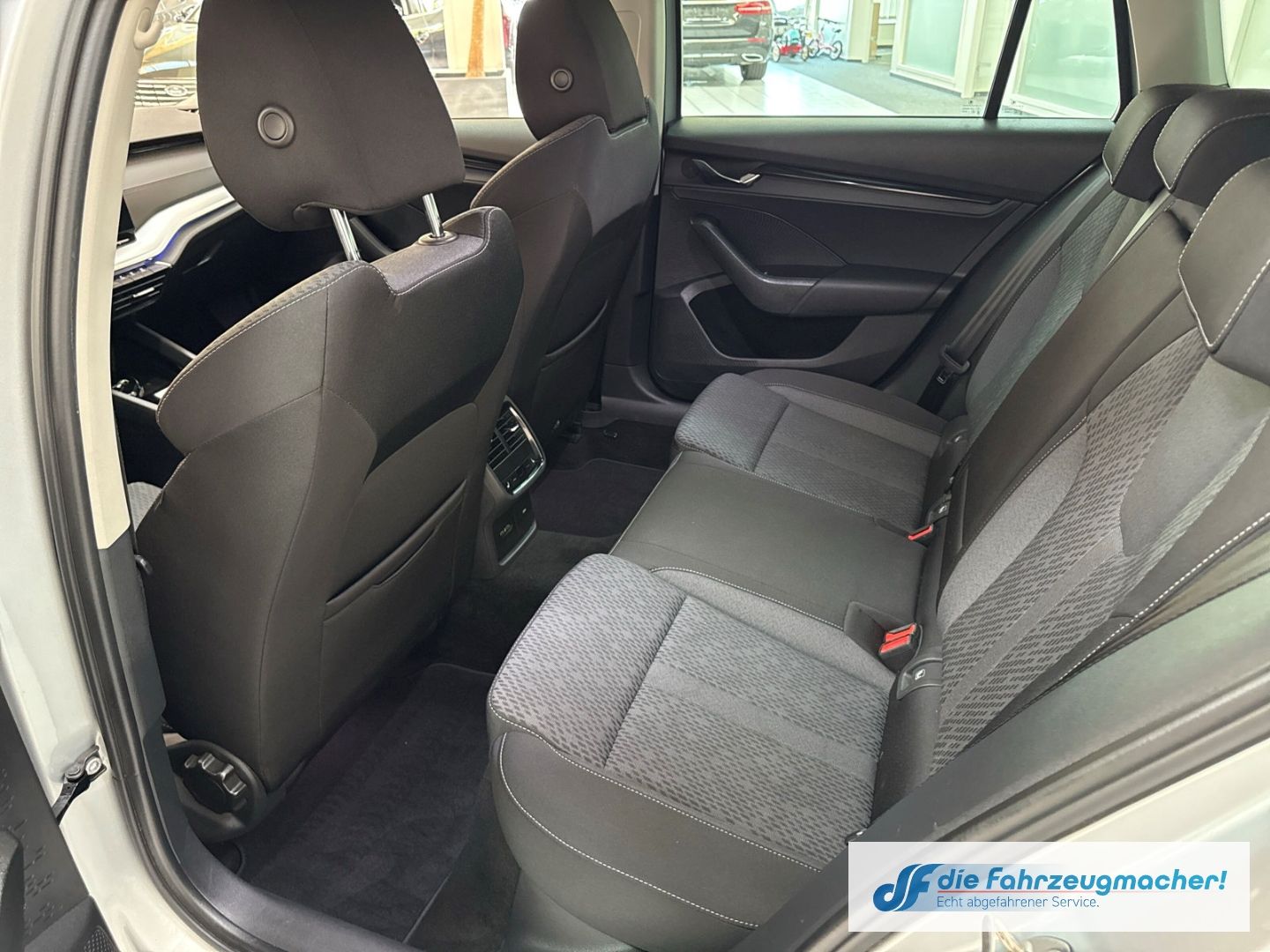Fahrzeugabbildung SKODA Octavia Combi Clever 2.0 TDI DPF EU6d
