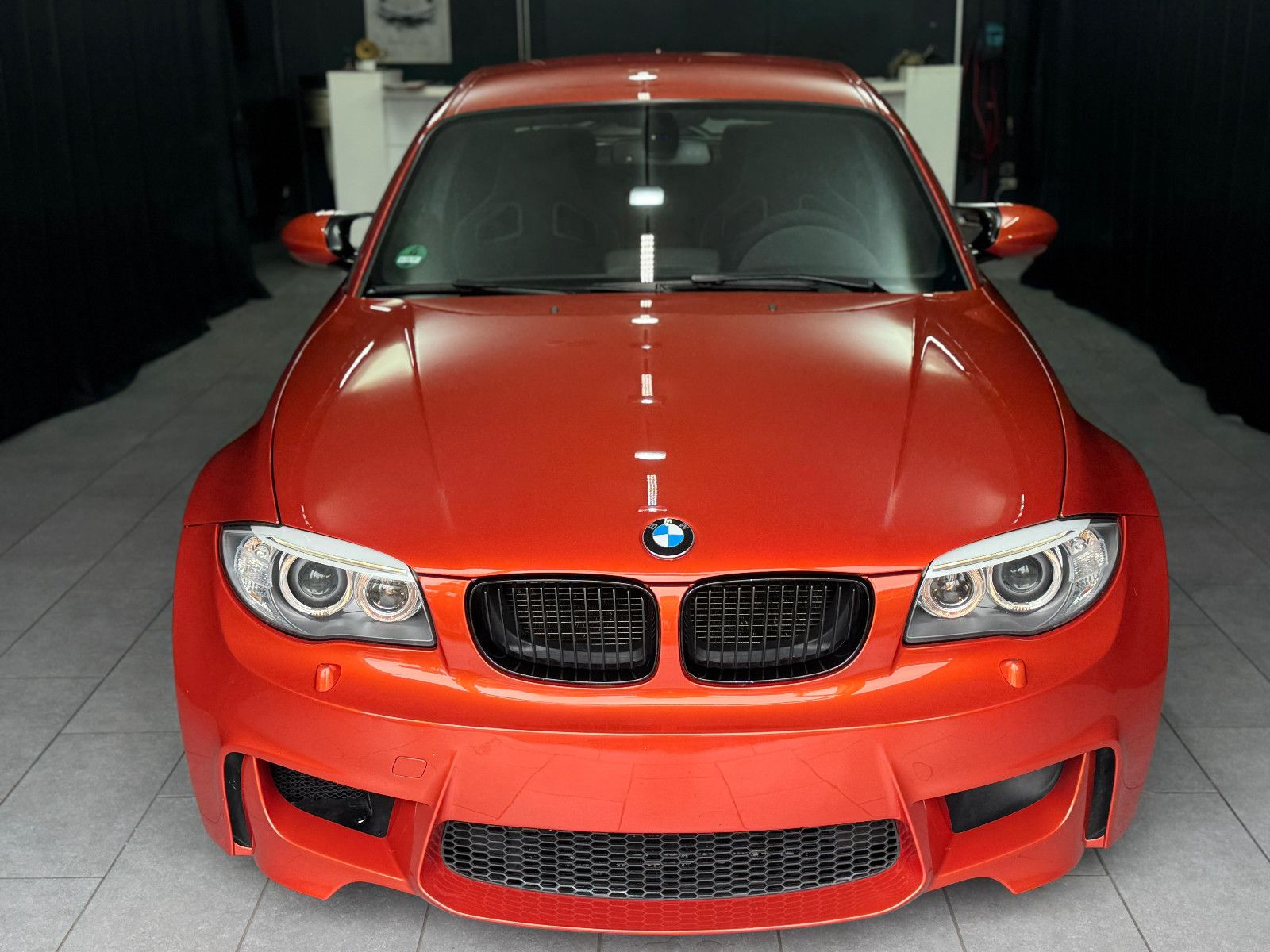 Fahrzeugabbildung BMW 1er M Coupe|H&K|AKRA|PERFORMANCE SITZE|DREXLER|