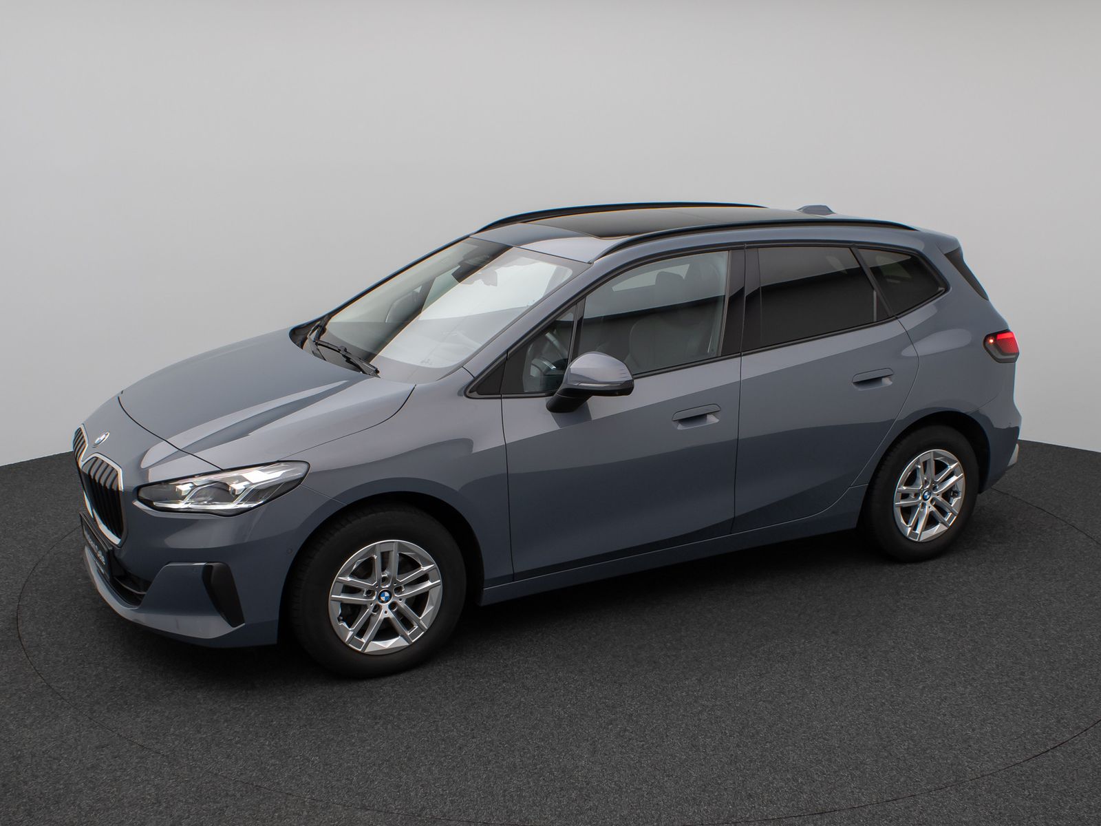 Fahrzeugabbildung BMW 218d Active Tourer Panorama 360°HUD Komfort AHK