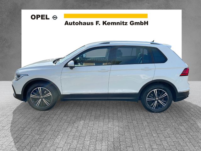 Volkswagen Tiguan Active / LED / AHK / 18" ALU / PDC