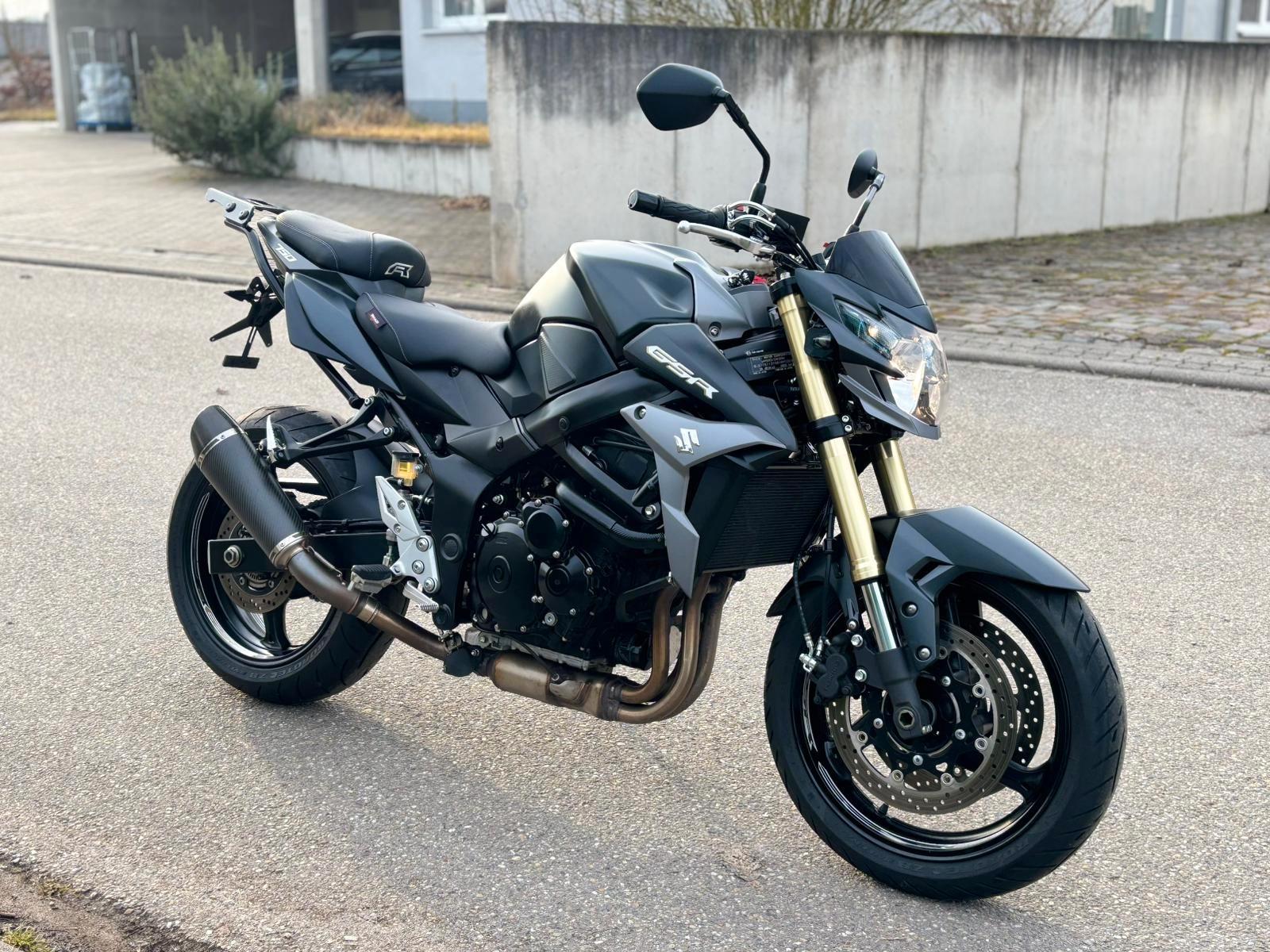 Suzuki GSR750 *1. Hand Zustand wie neu*