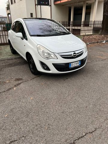 Opel Corsa 1.4 16V 3 porte b-color X NEOPATENTAT