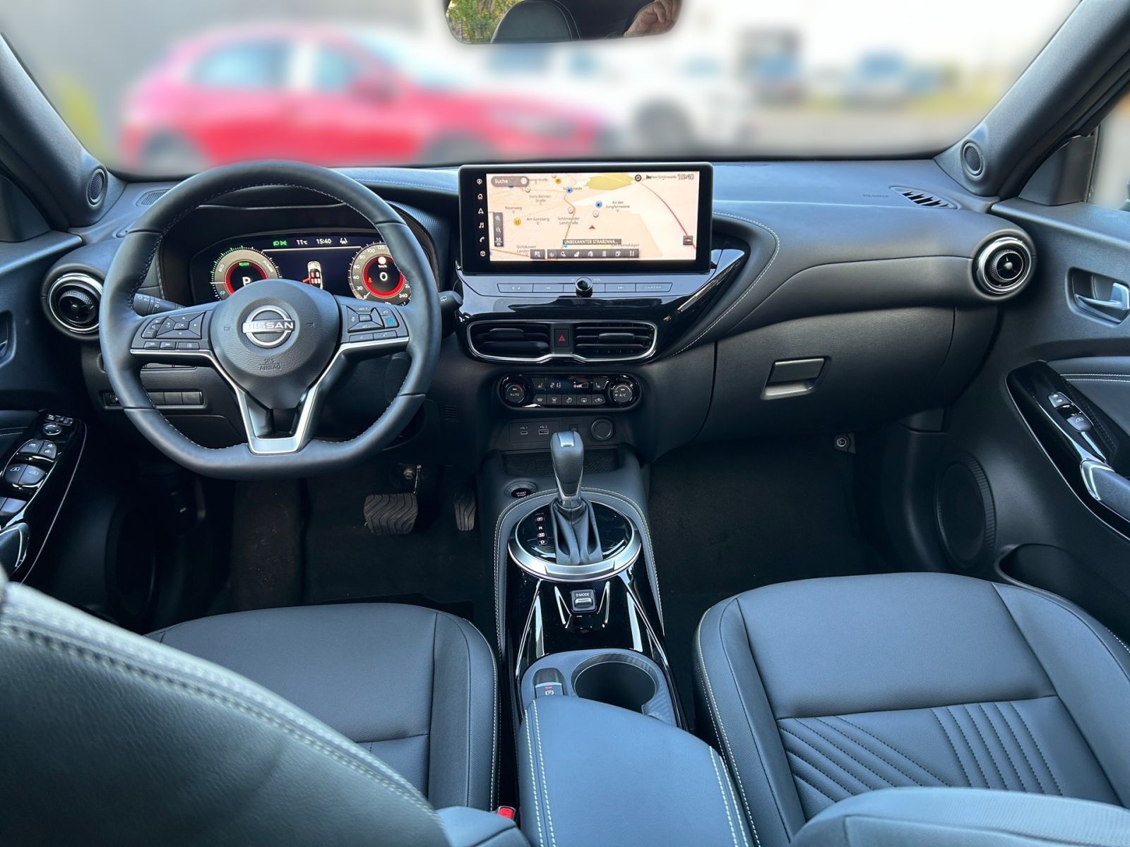 Fahrzeugabbildung Nissan JUKE 1.6 HYBRID 143 PS 4AMT TEKNA