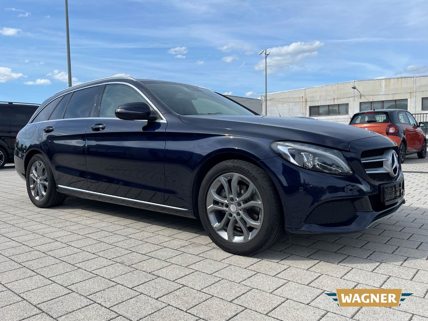 Fahrzeugabbildung Mercedes-Benz C 180 T CGI AVANTGARDE Lagerschaden