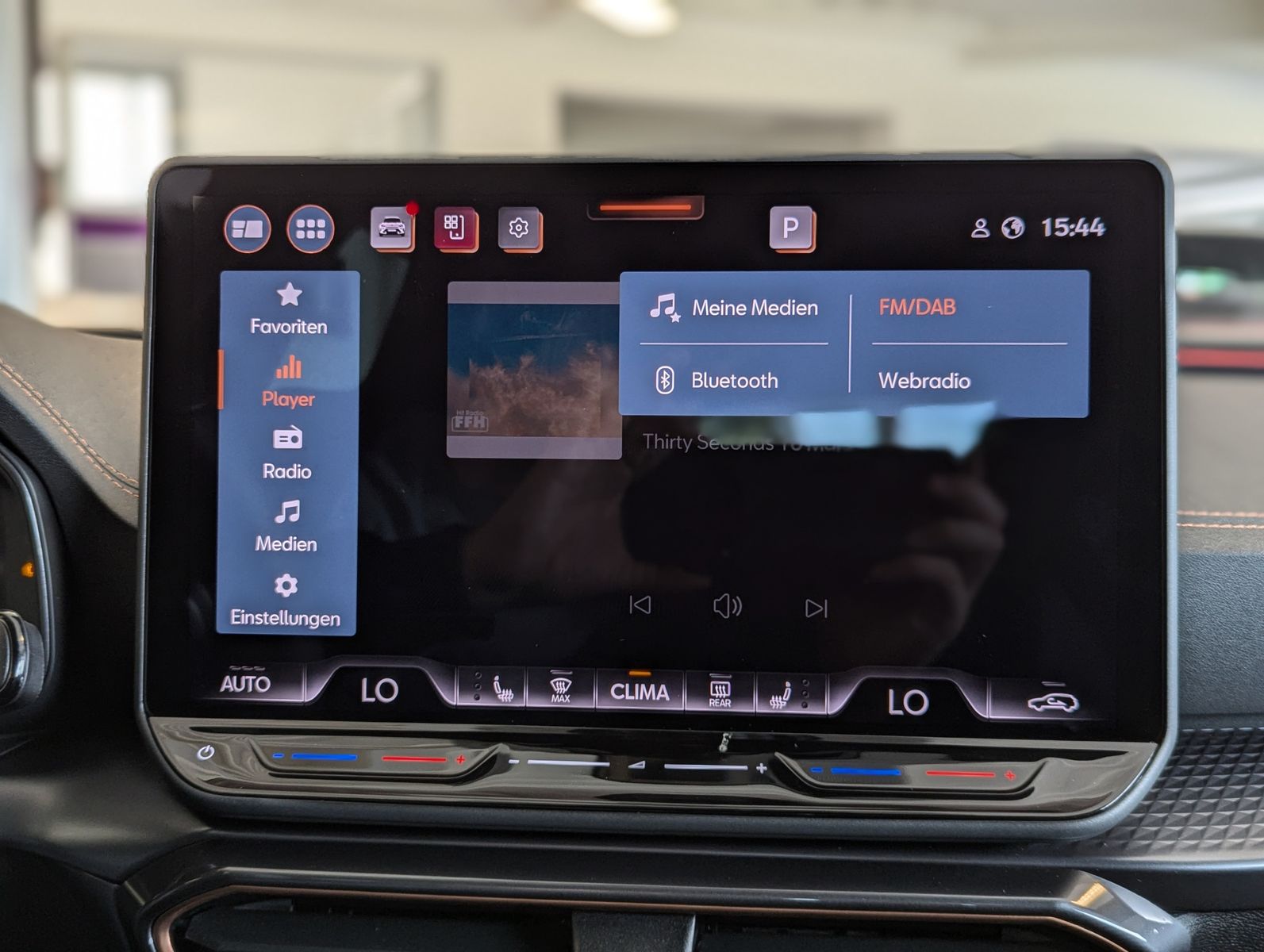 CUPRA Formentor 1.5 eTSI Dynamic / Edge-Paket ACC 18" - Image 32