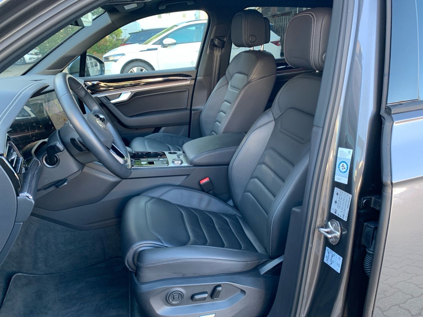 Volkswagen Touareg - Bild 16