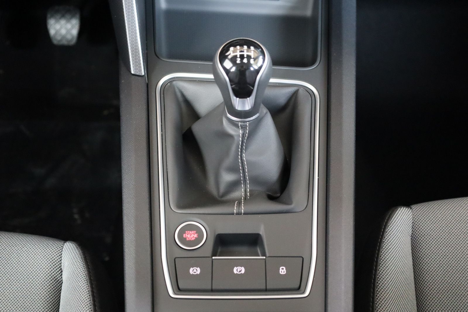 Fahrzeugabbildung SEAT Leon 1.5 TSI 85kW Style *Full-Link *Parklenk