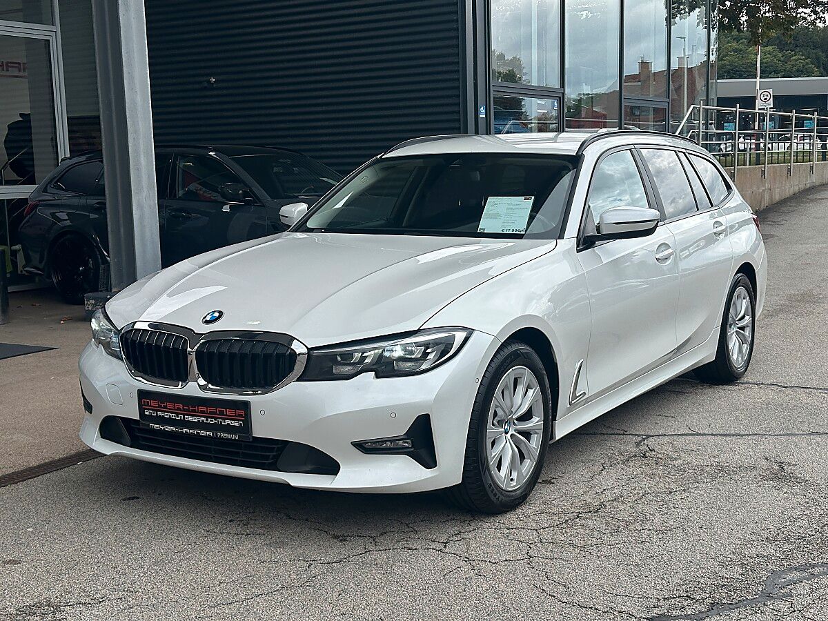BMW 320d xDrive Touring Aut. Navi XL , Live Cockp...