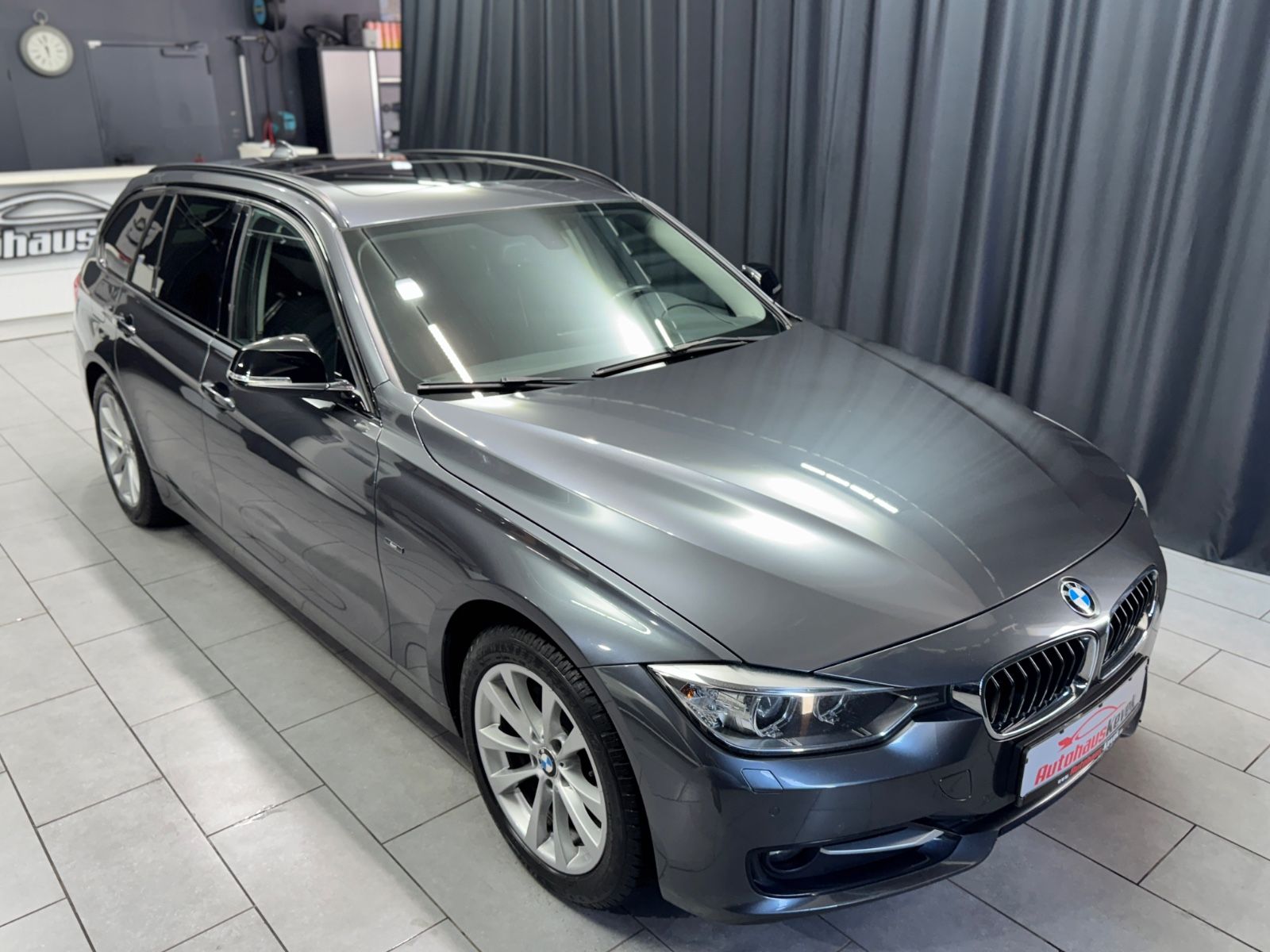 Fahrzeugabbildung BMW 320 d Touring|PANORAMA|AUTOMATIK|SPORT-LINE|