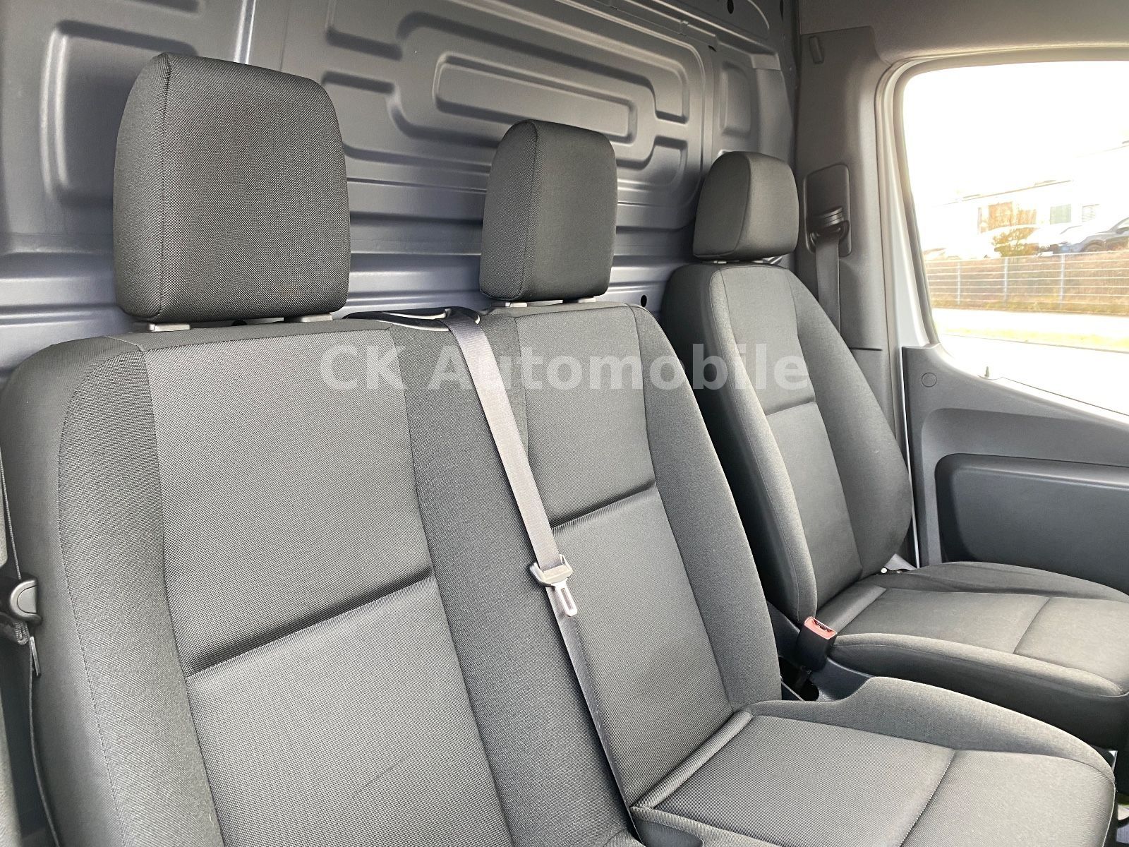 Fahrzeugabbildung Mercedes-Benz Sprinter III Kasten 214 CDI FWD L2H2/Klimaanlage