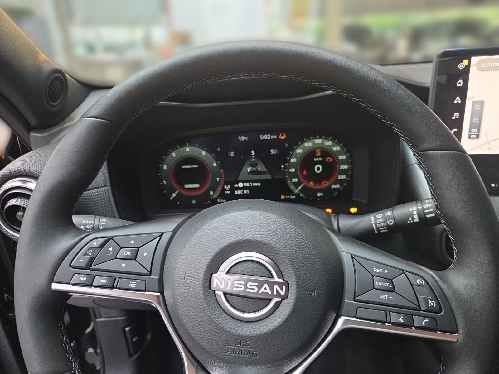 Fahrzeugabbildung Nissan Juke 1.0 DIG-T N-Connecta 114 PS Handschalter *S