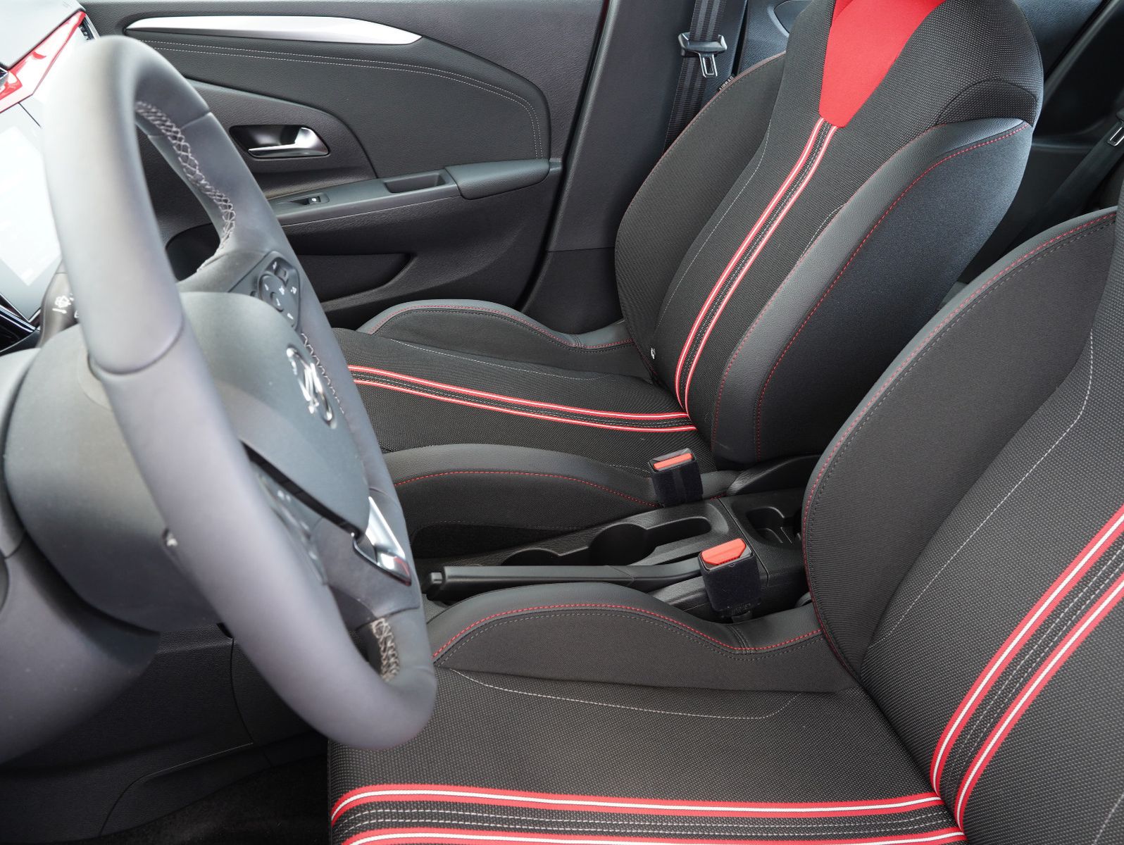 Fahrzeugabbildung Opel Corsa F 1.2 Turbo GS CARPLAY/LED/PDC/SHZ