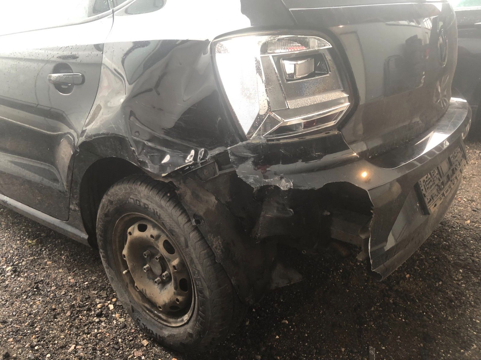 Fahrzeugabbildung Volkswagen Polo V Trendline Heckschaden