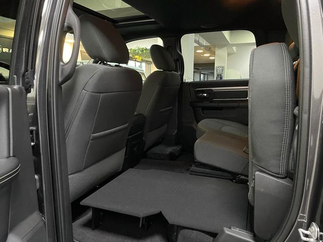 Fahrzeugabbildung Dodge WARLOCK CLASSIC  CREW CAB HEMI 4x4 SOFORT!