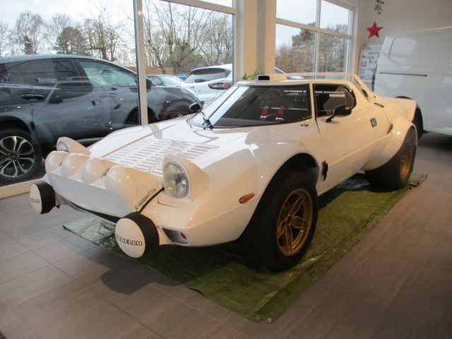 Lancia Stratos  GR.4  Replika mit Ferrari  Motor !!