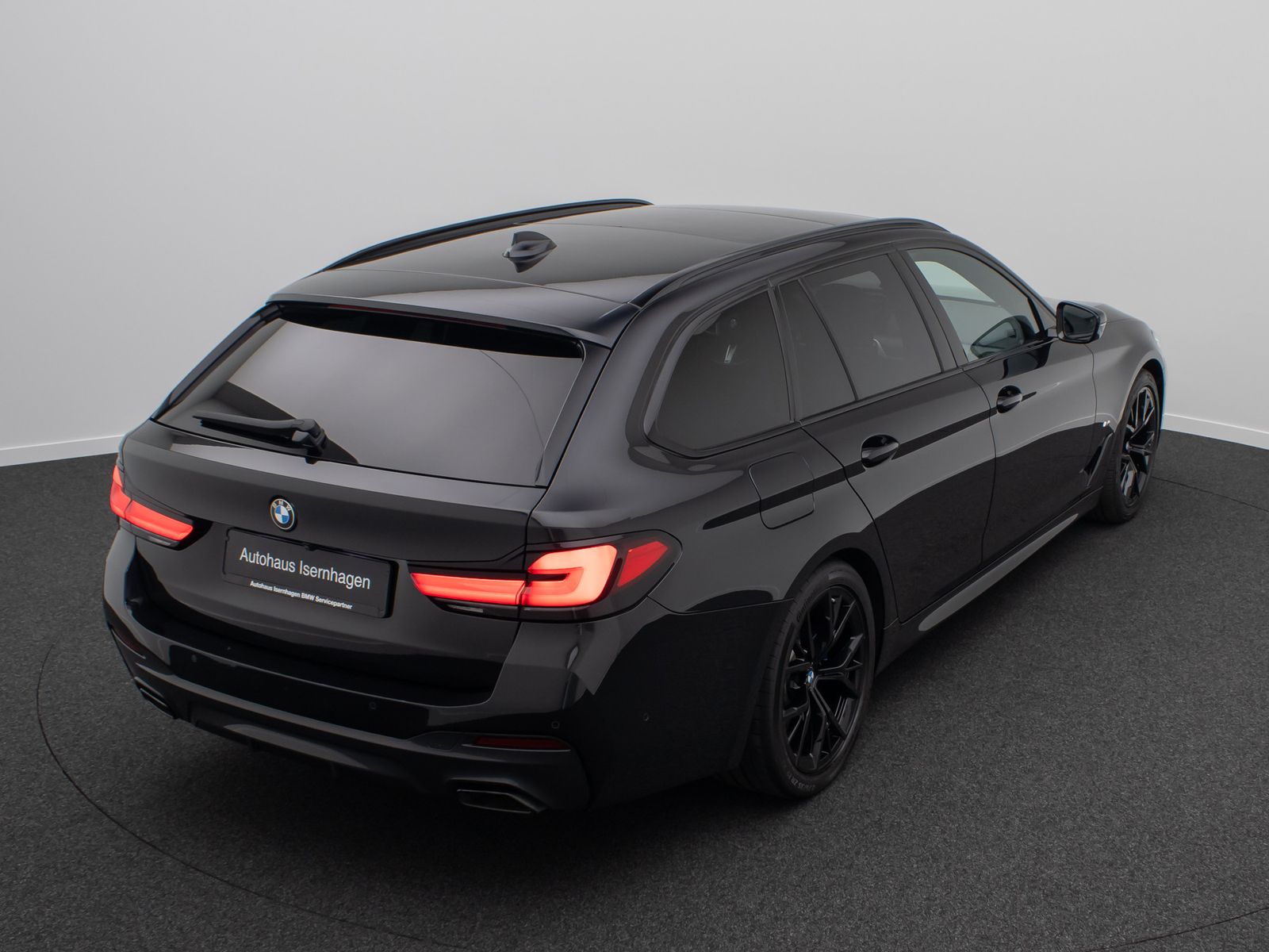Fahrzeugabbildung BMW 540d xD M Sport DAB HUD HiFi Laser AHK Panorama